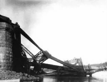 世界最長<em>大橋</em>坍塌：設計考慮不周，構架失穩