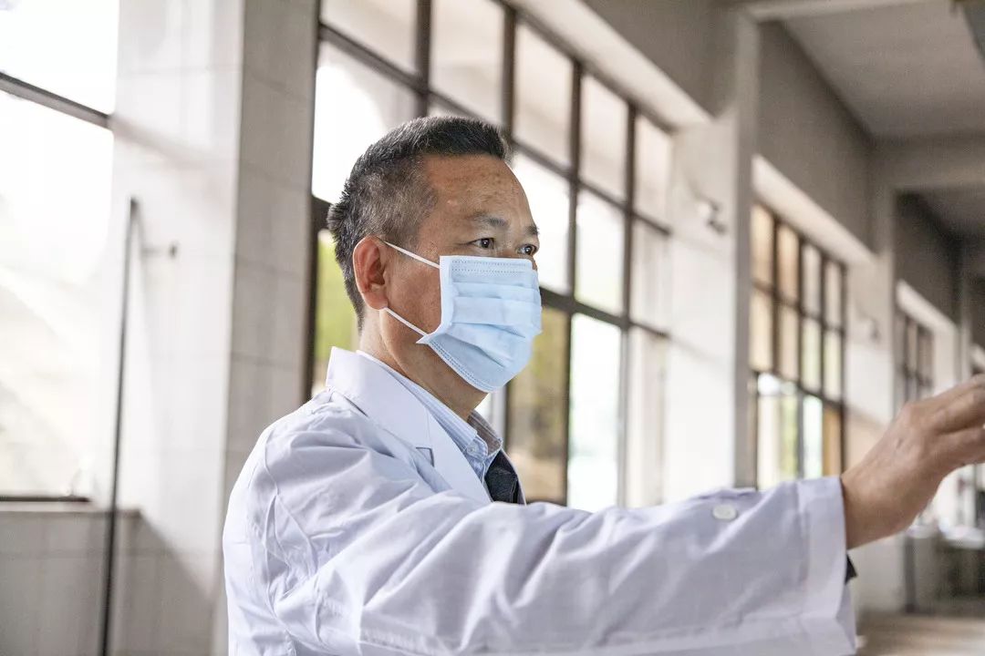 林亞球：堅守30載，他是生命最后的擺渡人