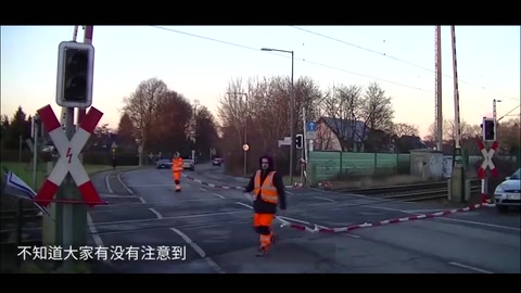 鐵路紅綠燈原理和普通紅綠燈差別這么大？難怪道口是事故高發地！