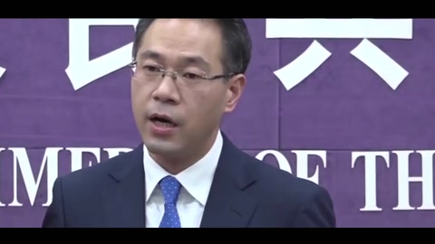 <em>中國</em>加入世貿(mào)組織既發(fā)展自己，也造福了<em>世界</em>！