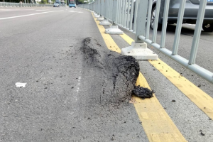 瀝青路面形成擁包<em>該</em><em>怎么</em>處理呢？