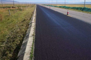 <em>瀝青路面</em>的泛油<em>該</em>如何維修？