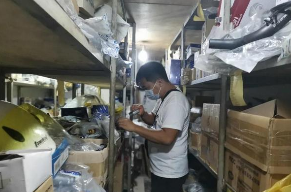 案值200余萬(wàn)元，南明警方成功搗毀4個(gè)非法銷售假冒汽車配件窩點(diǎn)