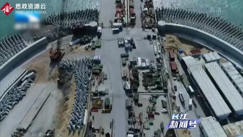 <em>港</em><em>珠</em><em>澳</em><em>大橋</em>：中國(guó)由橋梁大國(guó)轉(zhuǎn)變?yōu)闃蛄簭?qiáng)國(guó)<em>的</em>標(biāo)志