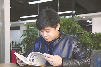 趙新星—不忘立足家鄉(xiāng)初心，不斷創(chuàng)新服務(wù)社會(huì)