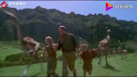 男子進(jìn)入侏羅紀(jì)公園，遇見了史前巨型恐龍