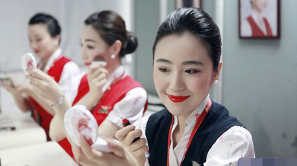 <em>空中</em><em>乘務(wù)</em><em>專業(yè)</em>：《<em>民航</em><em>服務(wù)</em><em>禮儀</em>--<em>乘務(wù)</em>員發(fā)型設(shè)計》<em>課程</em><em>思</em><em>政</em><em>案例</em>
