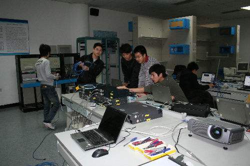 網路<em>組建</em><em>與</em><em>維護</em>實踐