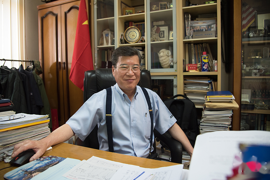 <em>大國</em>工匠、汽車神醫陶巍事跡圖01