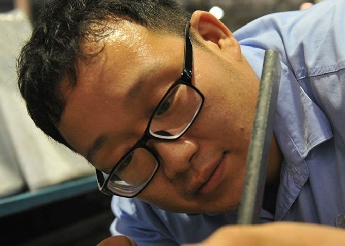 授課圖片—<em>大國</em><em>工匠</em>·為國鑄劍 80后技工方文墨 手工精度賽過<em>數控</em>機床