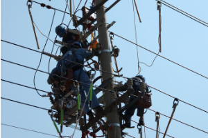 授課圖片—<em>電力</em><em>線路</em>檢修工