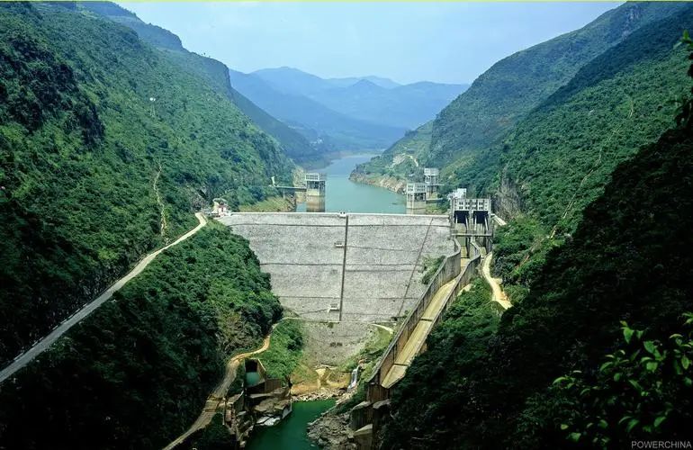 授課圖片—魯<em>布</em>格水<em>電站</em>