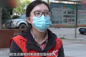 大學生謝小玉擔當社區(qū)志愿者  “00后”們熱衷為他人做奉獻
