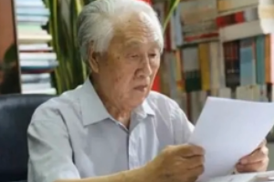 一分鐘了解中西醫(yī)結(jié)合血液病學(xué)專家、哈醫(yī)大終身教授張亭棟