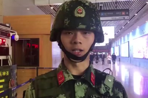 7秒KO襲擊者的武警小哥：我們的職責就是<em>保衛</em>人民安全！