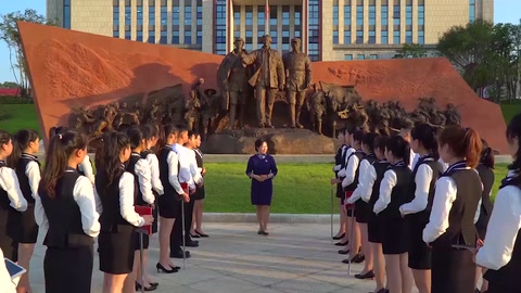 <em>微</em><em>課</em>：定制旅行<em>管理</em><em>與</em>服務(wù)<em>專業(yè)</em>：《歷史遺址景點<em>導(dǎo)游</em>—四渡赤水雕塑墻講解》