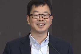 一分鐘了解中國(guó)科學(xué)院院士、光學(xué)專家李儒新
