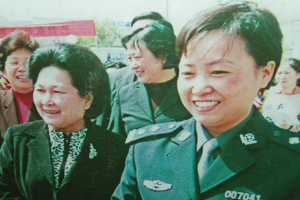 <em>全國</em>公安系統一級<em>英雄</em>模范—任長霞（圖1）
