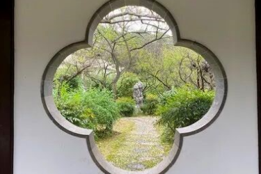 園林門洞——<em>海棠</em>門