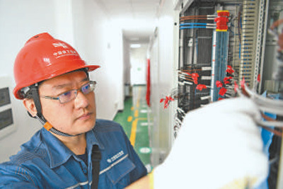 王磊：潛心鉆研 技術攻關